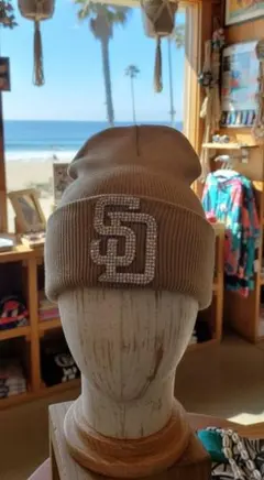 サンディエゴ・パドレスSDロゴ ビーズ装飾 ベージュニット帽