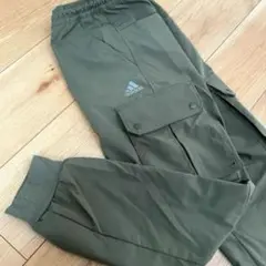 adidas アディダス ジョガーパンツ カーゴパン カーキ アウトドア