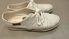 adidas スニーカー