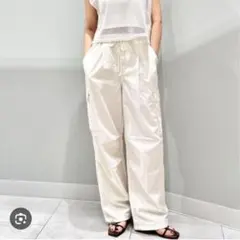 gu パラシュートカーゴパンツ　ナチュラル　M