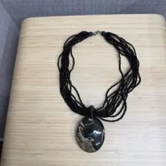 黒曜石 ペンダントのネックレス