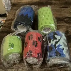 ペット用足跡模様粘着包帯 5個セットのサムネイル