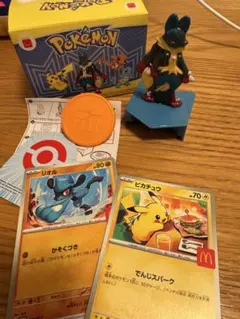 ルカリオ フィギュアとカードセット