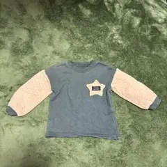 星型ポケット付きトレーナー