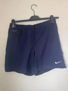 Nike DRI-FIT ネイビー ショートパンツ