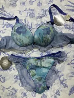 Item thumbnail for item 4ff01b40-7f85-4ad1-a175-a11c472e16a7