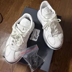 OnitsukaTiger DELECITYスニーカー ホワイトunisex23