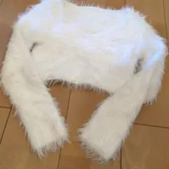 SHEIN ホワイトファー クロップドセーター S