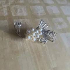 シルバー パール ブローチ フラワー形状