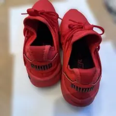 PUMA スニーカー 赤　プーマ　25.5センチのサムネイル