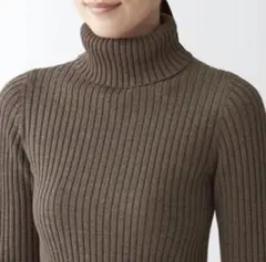 森*ん様 無印良品 首のチクチクを抑えた太リブタートルネック モカ Lサイズ