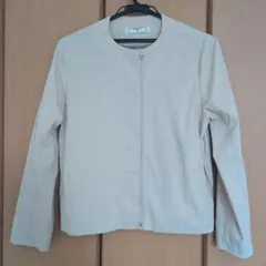 MERVEILLE H. ベージュジャケットのサムネイル