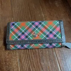 Vivienne Westwood 長財布 チェック柄のサムネイル