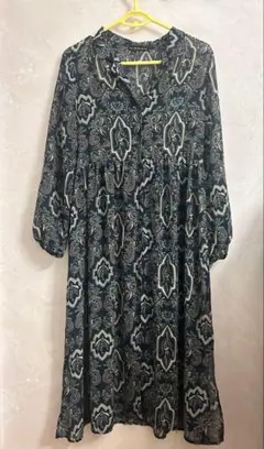 ネイビー ペイズリー柄 ロングワンピース