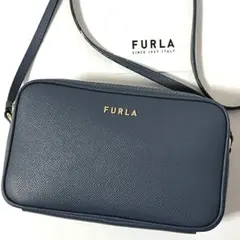 超美品✨FURLA フルラ　リリー　ショルダーバッグ　カメラバッグ　くすみブルー 超美品✨FURLA フルラ リリー ショルダーバッグ カメラバッグ
