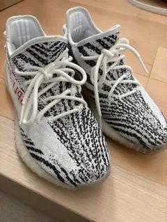Yeezy Boost 350 V2 ホワイト/ブラック/レッド