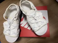 NIKE AIR MAX ホワイト スポーツサンダル　エアマックスココ