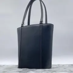 バーバリー　トートバッグ　ノバチェック　バケツ型 ノバチェック　レザー