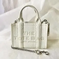 極美品MARC JACOBS ザ ナノ レザー ポーチ the tote bag