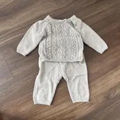 H&M ベージュ ケーブルニットセットアップ