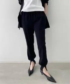 アパルトモン購入 ロゥタス 21AW ラムレザーキュロットパンツ - メルカリ