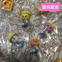 SKZOOスクールバスフィギュア　ウルフチャン　トゥエッキ　ハンクォッカ　ポガリ