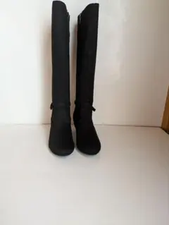 新品未使用　黒いスエードロングブーツ　22.5cm