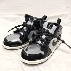 Nike Air Jordan 1 Mid ジョーダンベビー 16cmのサムネイル