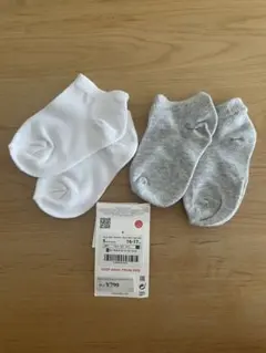 ZARAキッズ 靴下 16-17㌢