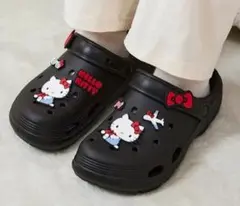 ハローキティ　クロッグ　ブラック　23-23.5cmのサムネイル