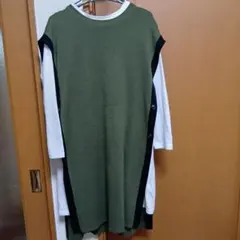 オリーブグリーン ニットベスト ボタン付き