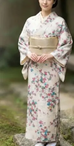小紋 ホワイト系 花柄 流水文様 レトロモダン　身丈160のサムネイル