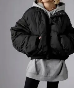 美品★アンティカ　ブルゾン ★ブラック★FREEサイズ