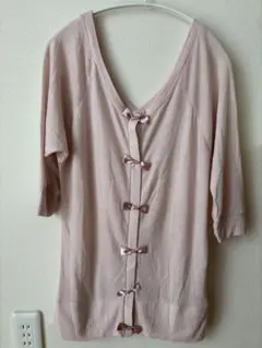 リボンボタン付きピンク五分袖ニット可愛い春夏カーディガンおしゃれ