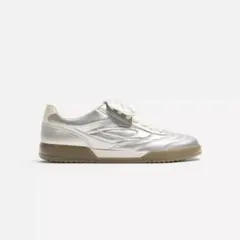 【新品】【完売品】ZARA ザラ メタリック キルティング スニーカーのサムネイル