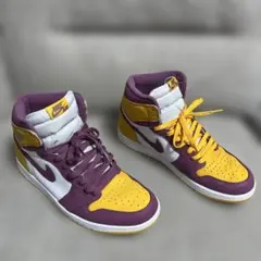 Nike Air Jordan 1 ハイカット スニーカー 紫/黄色