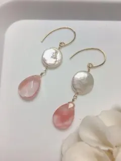 ☆14kgf☆チェリークォーツと淡水パールのドロップピアス