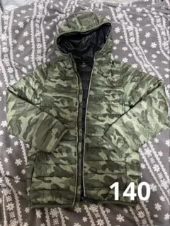迷彩柄 フード付きダウンコート キッズ140cm
