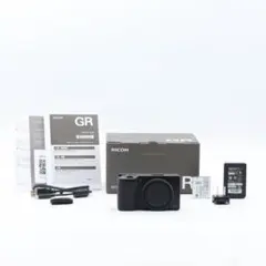 ショット数6753 美品 RICOH GR III APS-C #388のサムネイル