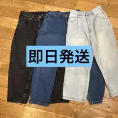 デニムジーンズ