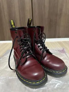 Dr.マーチン　8ホール　チェリーレッド　UK3