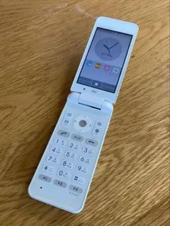 GRATINA 4G KYF31 ホワイト 初期化済みau