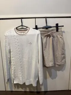 お値下げ　adidas 白ニットとベージュキュロットセット