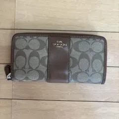 COACH 長財布のサムネイル