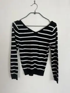 ボーダー　Vネックニット