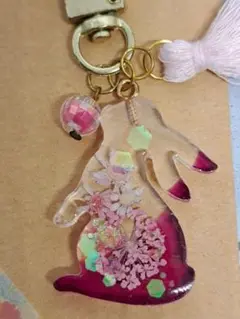 レジンキーホルダー11...ウサギ　兎　うさぎ　ピンク　ドライフラワー