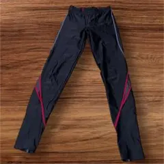 ASICS ブラック レッド タイツ