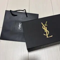 Yves Saint Laurent ギフト箱 中型 黒　ショッパー付
