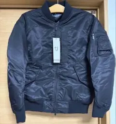 ユニクロ　+J ハイブリッドダウンオーバーサイズMA－1