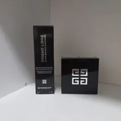 GIVENCHY プリズム・リーブル ファンデーション＆パウダーのサムネイル